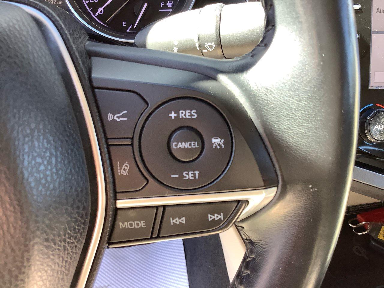 2018 Toyota Camry XSE Photo