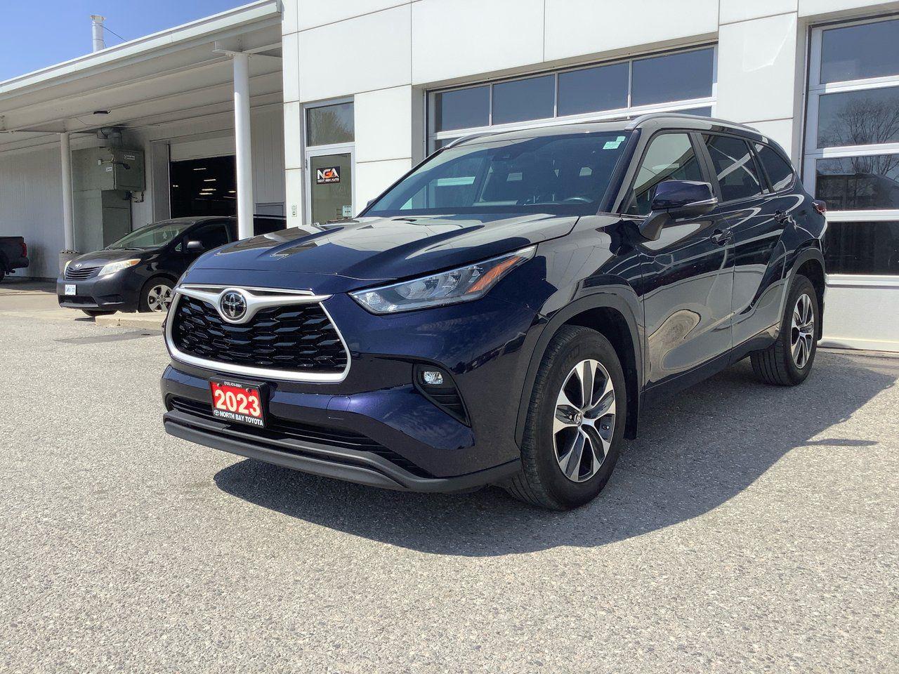 Used 2023 Toyota Highlander XLE for sale in North Bay, ON