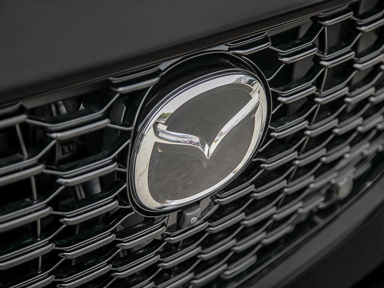 2025 Mazda CX-70 MHEV Signature AWD Photo