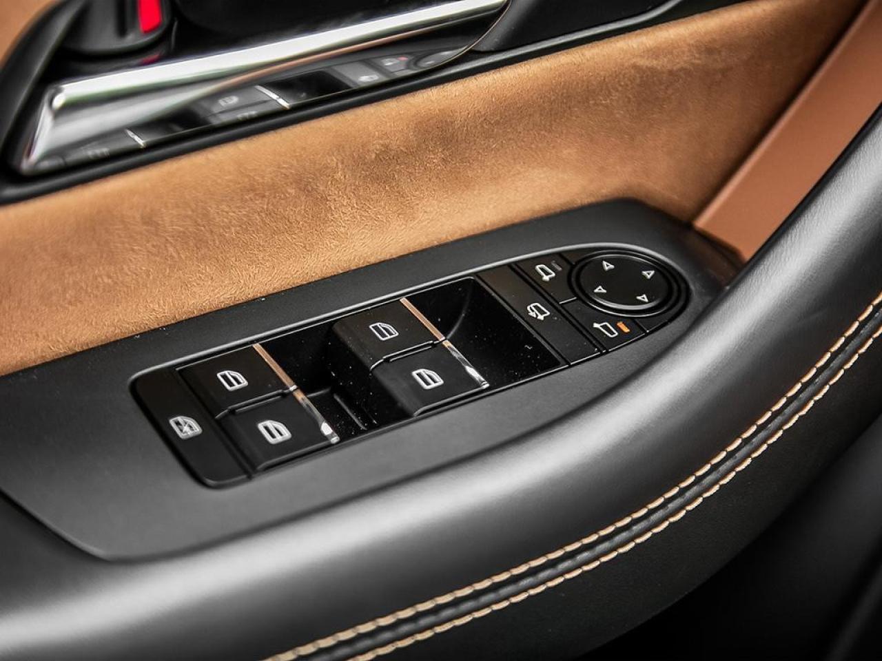 2025 Mazda CX-70 MHEV Signature AWD Photo