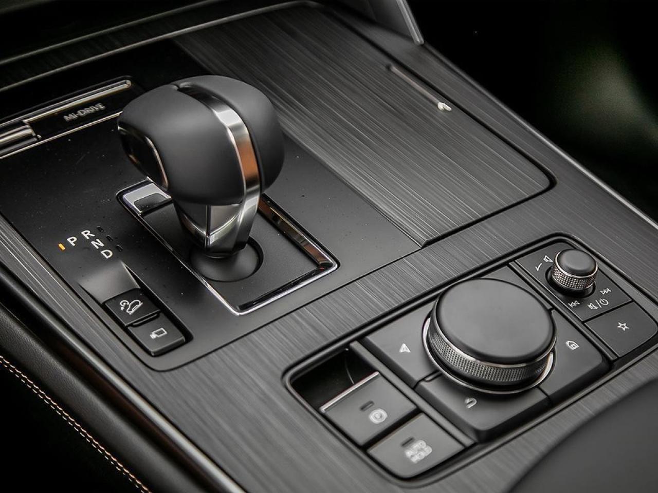 2025 Mazda CX-70 MHEV Signature AWD Photo