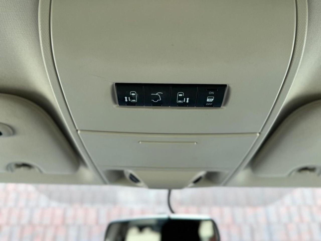 2014 Chrysler Town & Country TOURING | NAVI | BACK-UP CAM | POWER TAILGATE | POWER SLIDING DOORS | - Photo #31