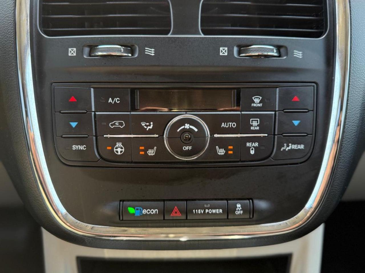 2014 Chrysler Town & Country TOURING | NAVI | BACK-UP CAM | POWER TAILGATE | POWER SLIDING DOORS | - Photo #32