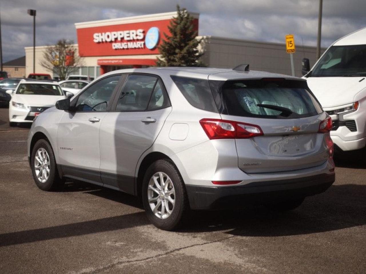 2020 Chevrolet Equinox LS  **22 SERVICE RECORDS** Photo2