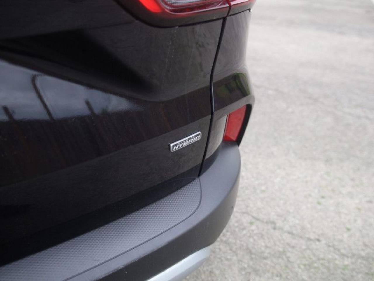 2023 Ford Escape FWD  **PHEV PREMIUM PACKAGE - $4,930 UPGRADE** Photo