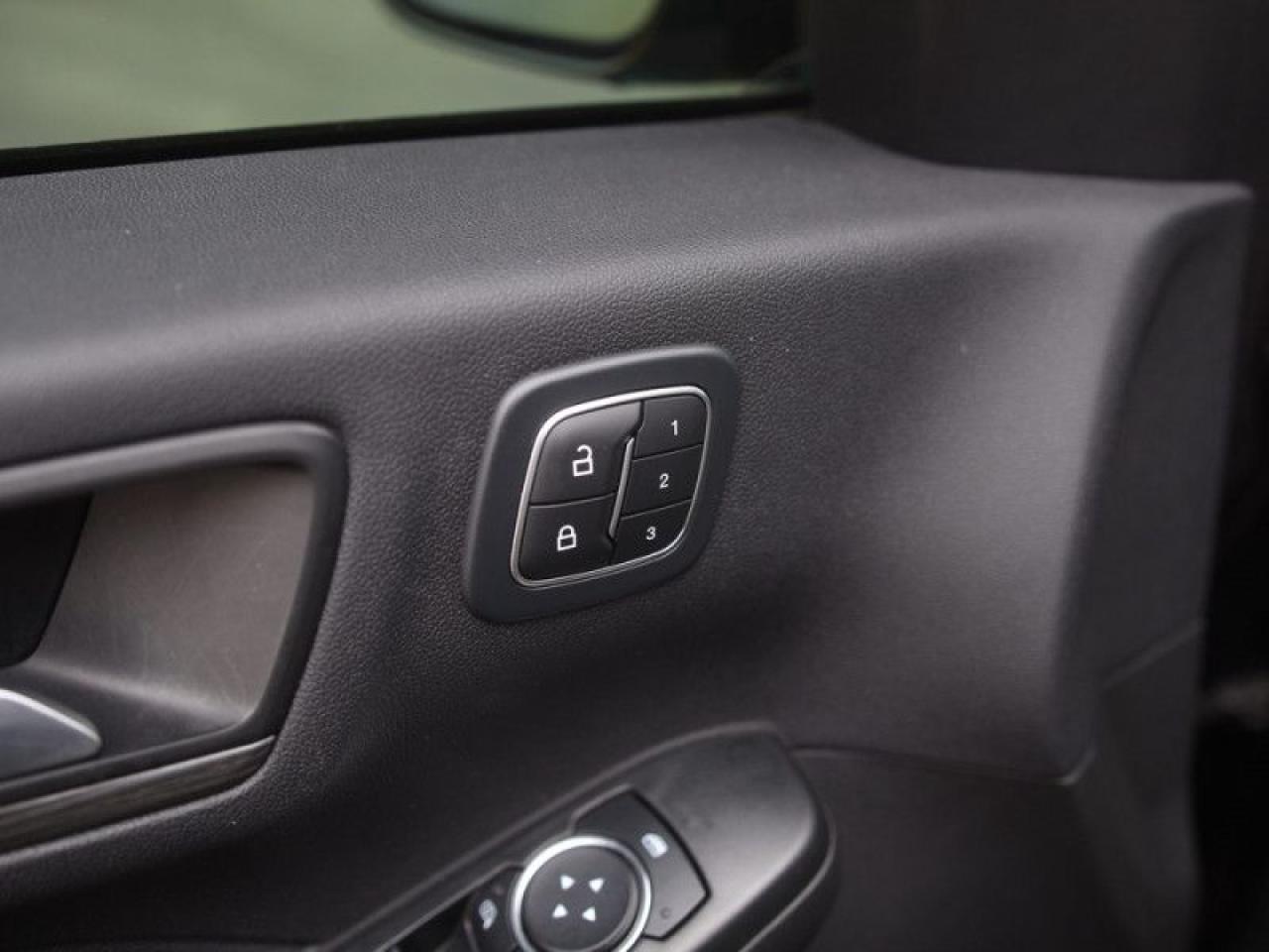 2023 Ford Escape FWD  **PHEV PREMIUM PACKAGE - $4,930 UPGRADE** Photo
