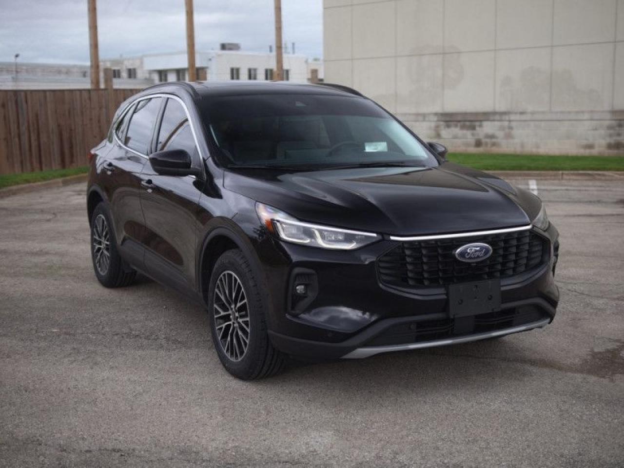 2023 Ford Escape FWD  **PHEV PREMIUM PACKAGE - $4,930 UPGRADE** Photo