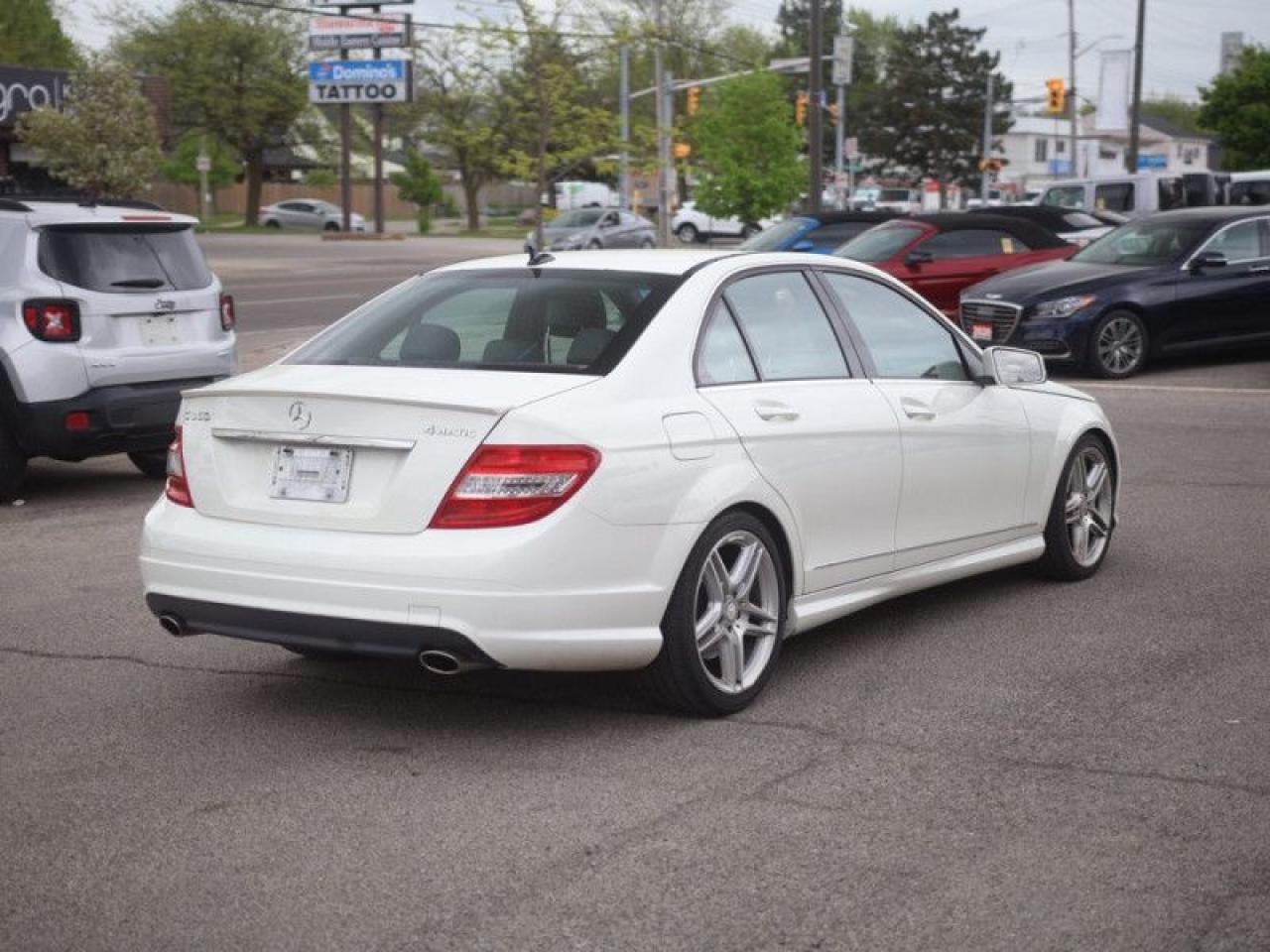 2011 Mercedes-Benz C-Class C 350 4MATIC®  **MEMORY SEATS** Photo3