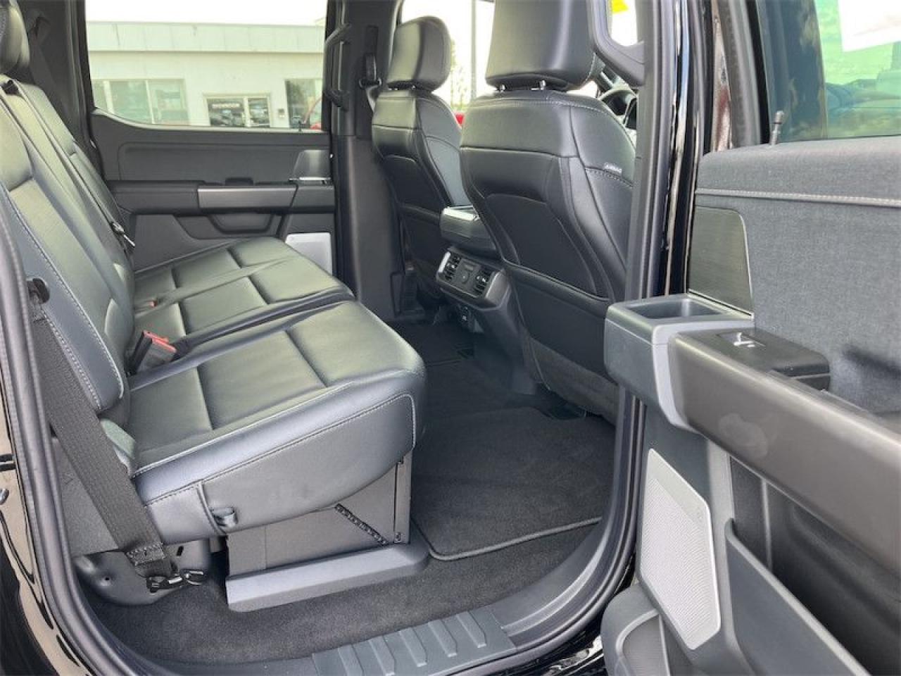 2025 Ford F-150 Lariat  - Premium Audio Photo5