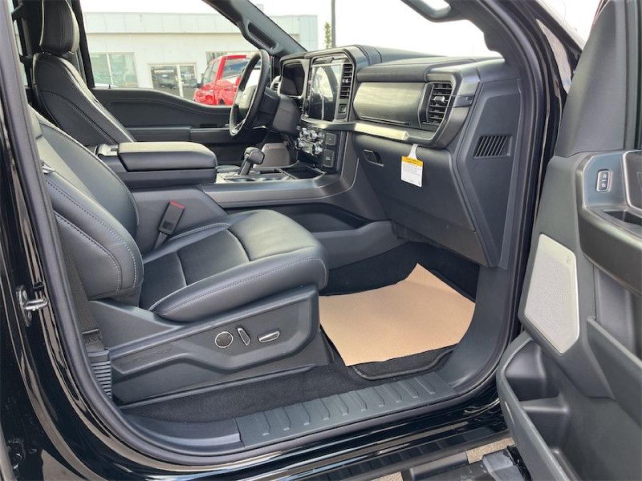 2025 Ford F-150 Lariat  - Premium Audio Photo5