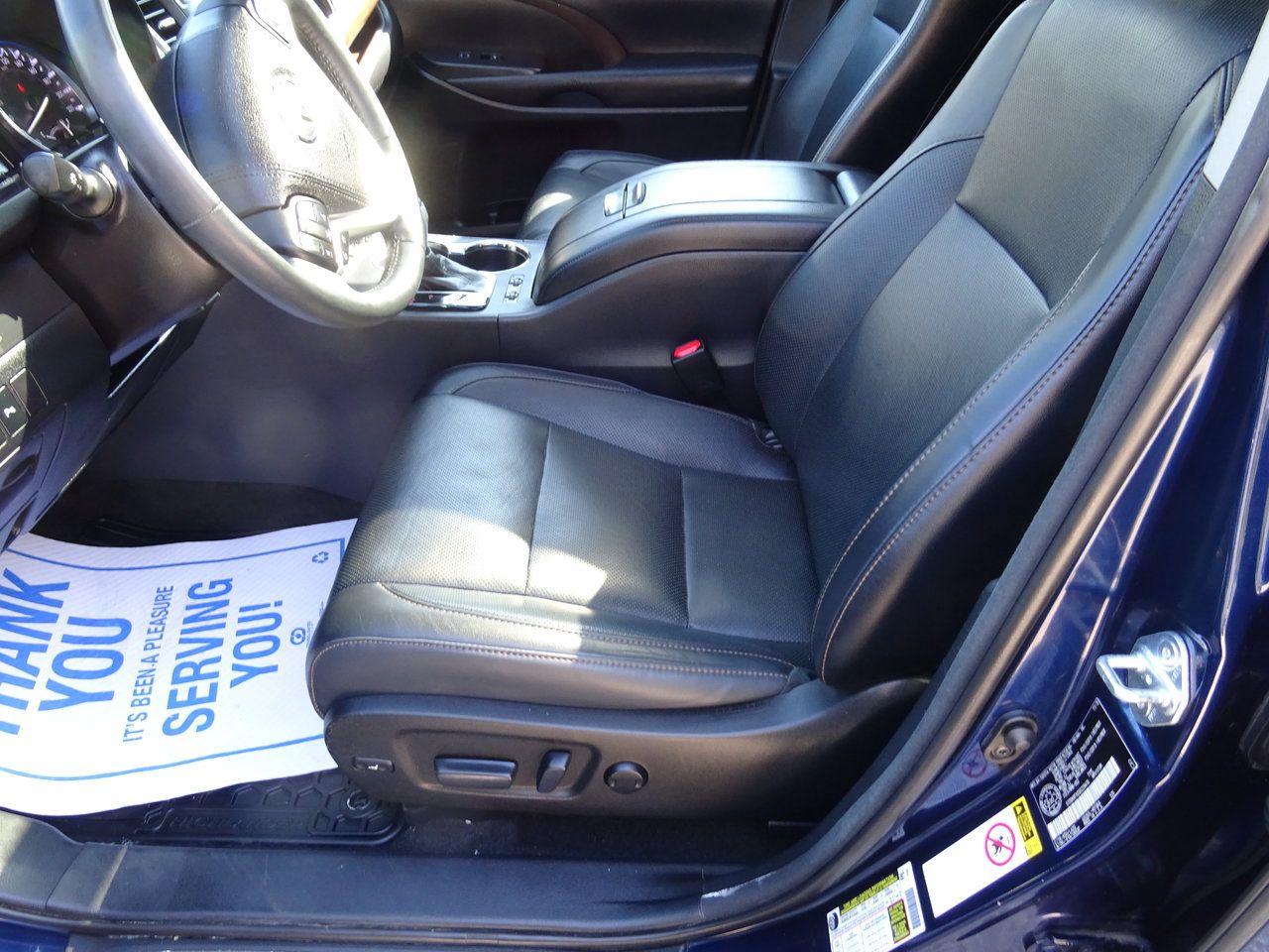 2016 Toyota Highlander LIMITED  - Photo #10