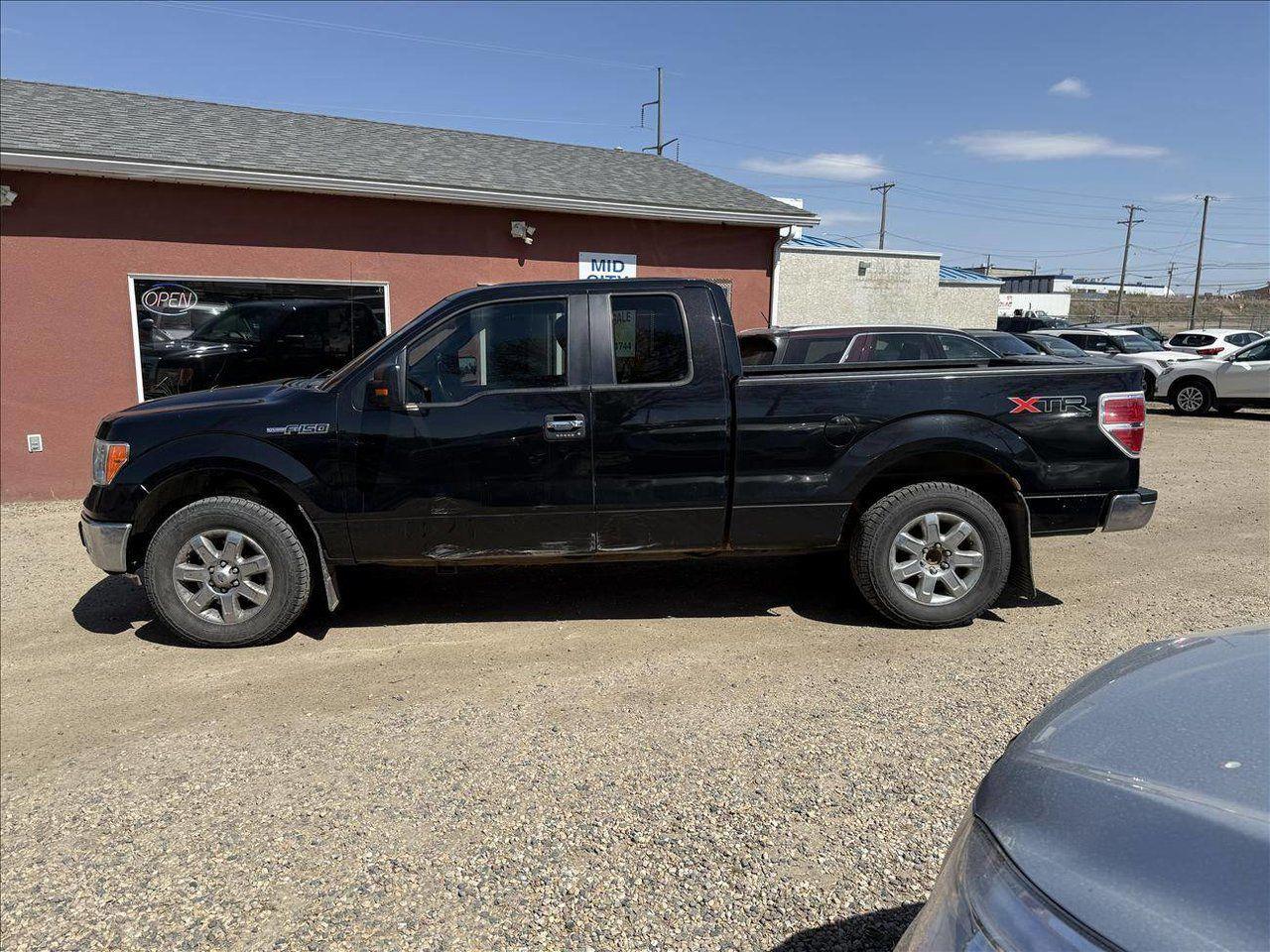 Used 2014 Ford F-150 XLT SuperCab 4WD 5.0 for sale in Saskatoon, SK