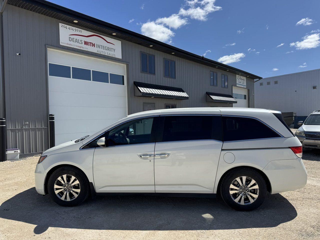Used 2014 Honda Odyssey EX 8 seat with rear dvd system - BC vehicle , lots of options - amazing condition for sale in West Saint Paul, MB