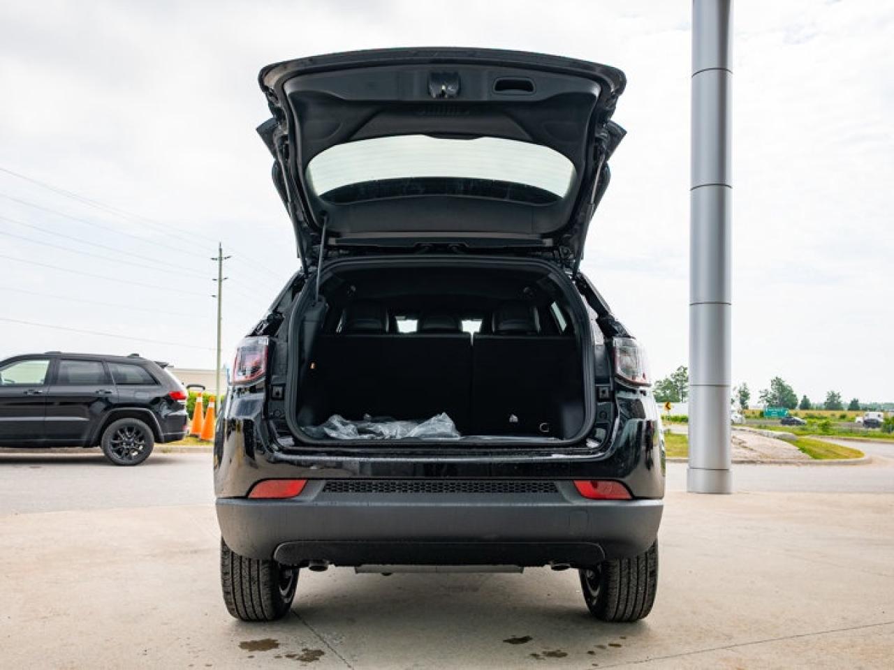 2025 Jeep Compass Altitude Photo