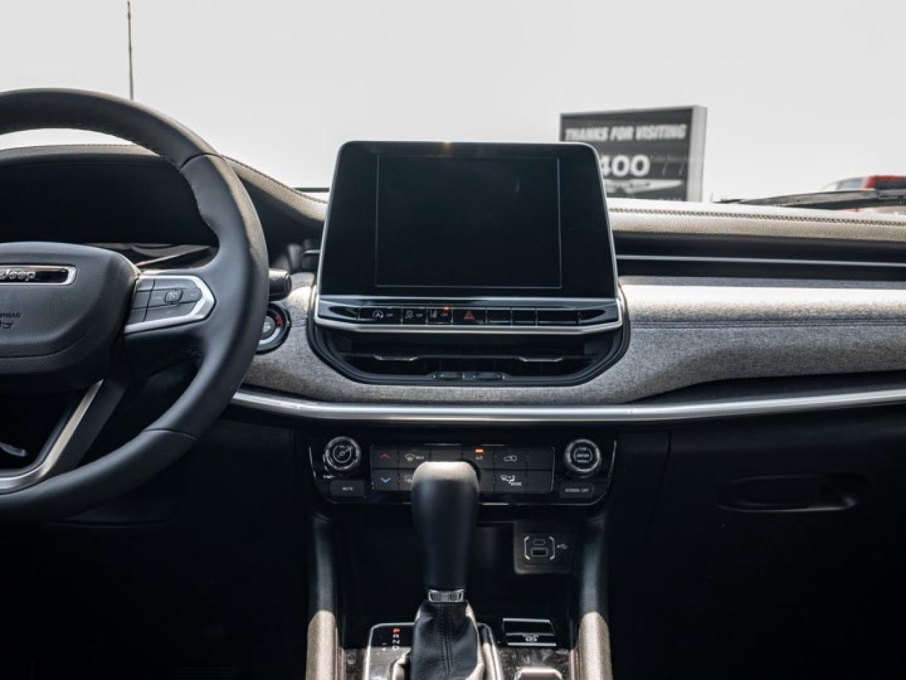 2025 Jeep Compass NORTH Photo