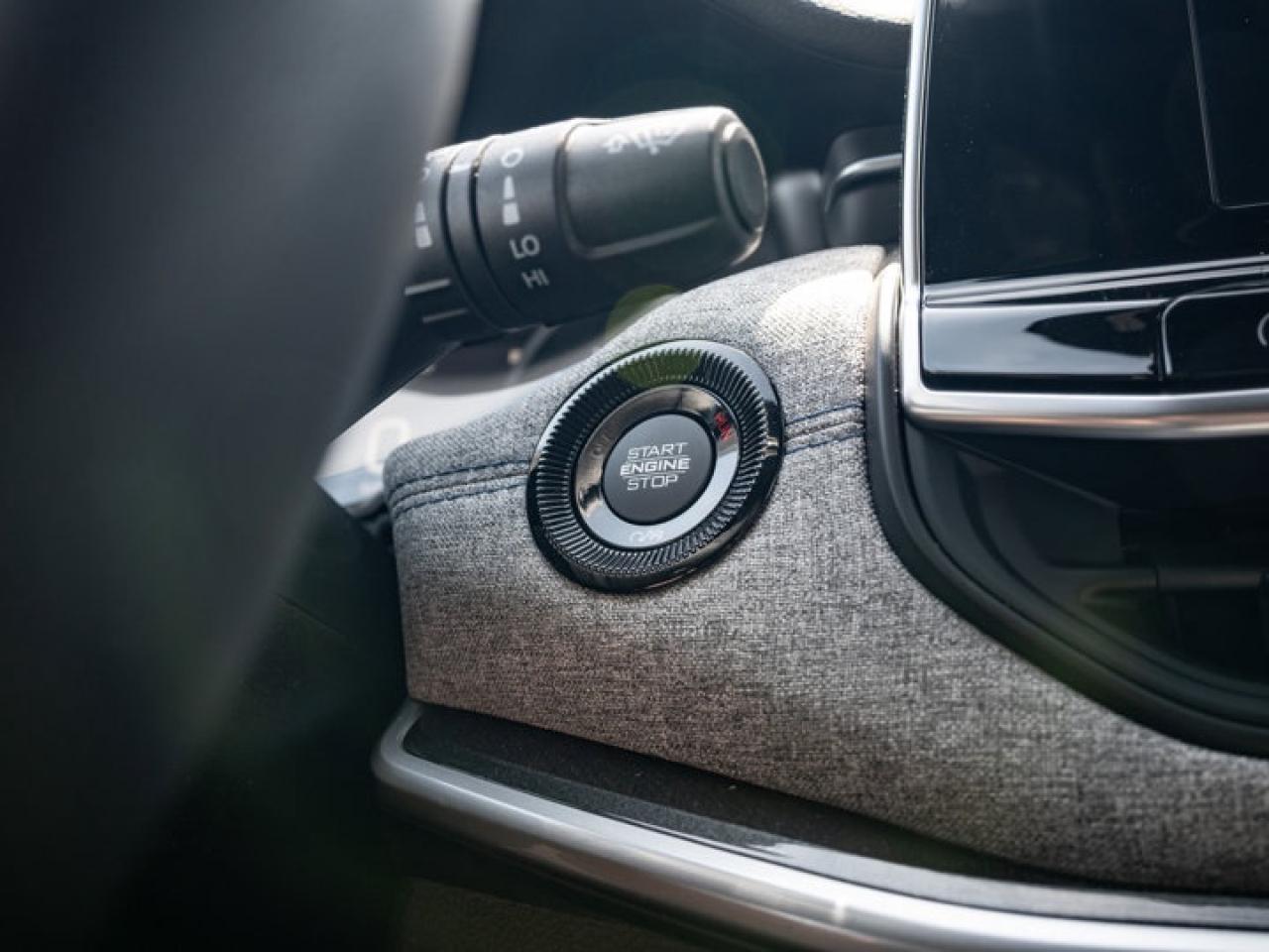 2025 Jeep Compass NORTH Photo