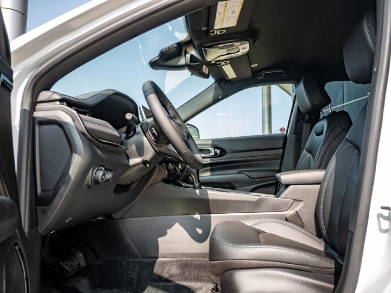 2025 Jeep Compass Altitude Photo