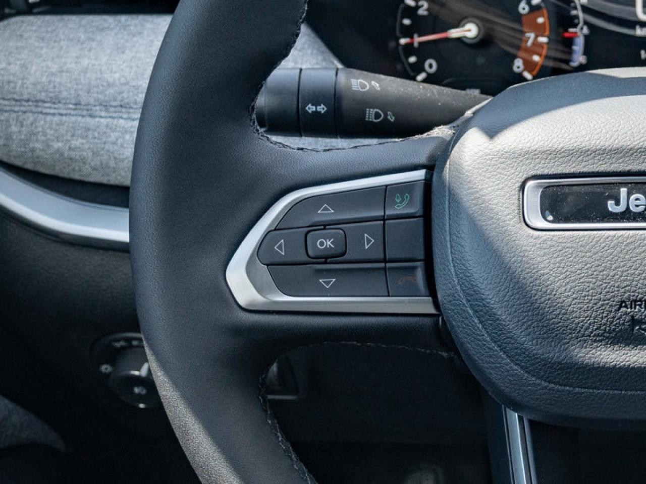 2025 Jeep Compass NORTH Photo