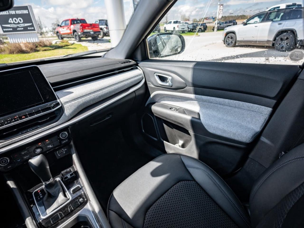 2025 Jeep Compass NORTH Photo