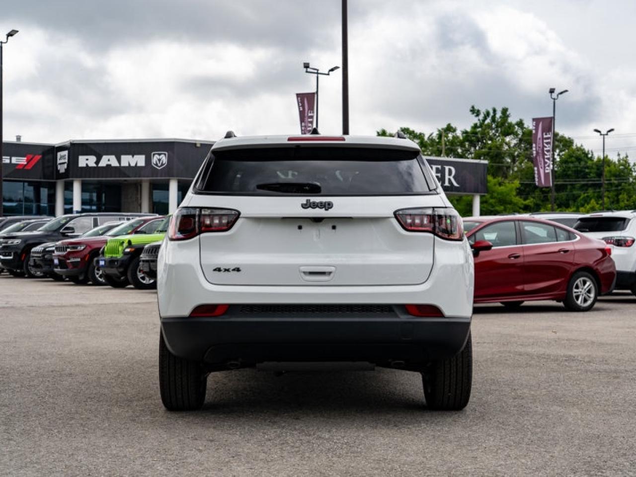 2025 Jeep Compass Altitude Photo