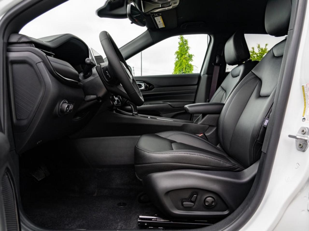 2025 Jeep Compass Altitude Photo