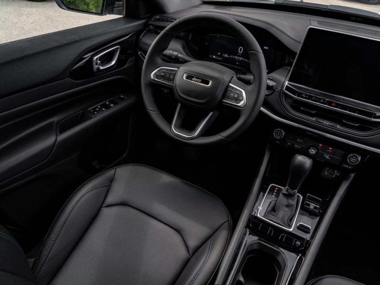 2025 Jeep Compass Altitude Photo