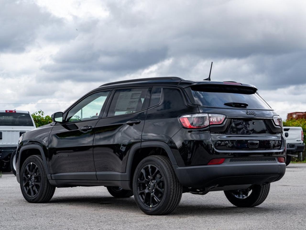 2025 Jeep Compass Altitude Photo