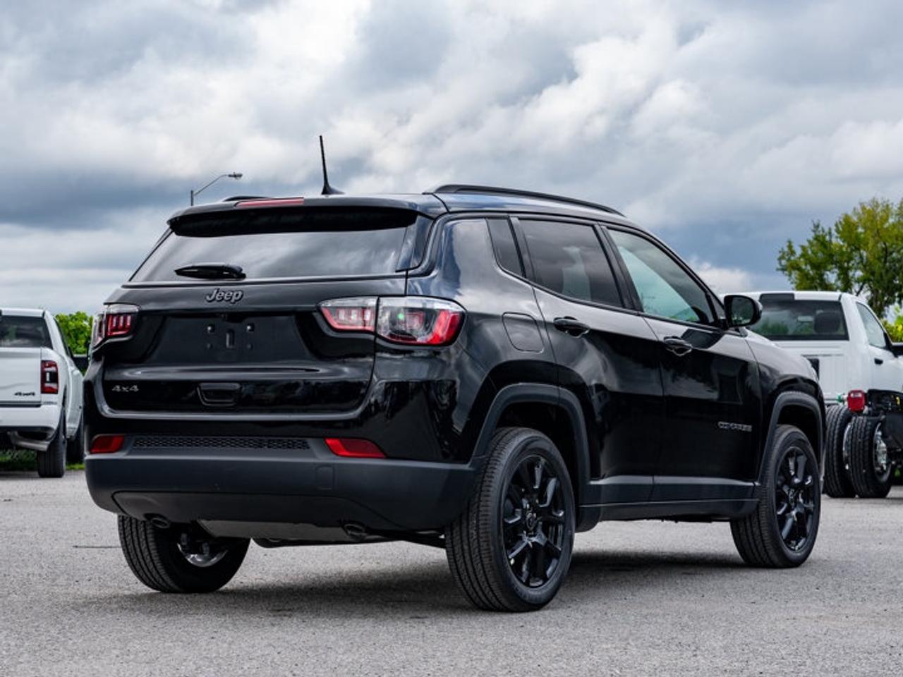 2025 Jeep Compass Altitude Photo