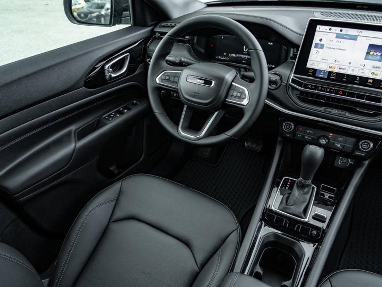 2025 Jeep Compass Altitude Photo