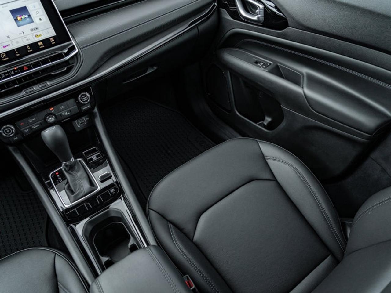 2025 Jeep Compass Altitude Photo