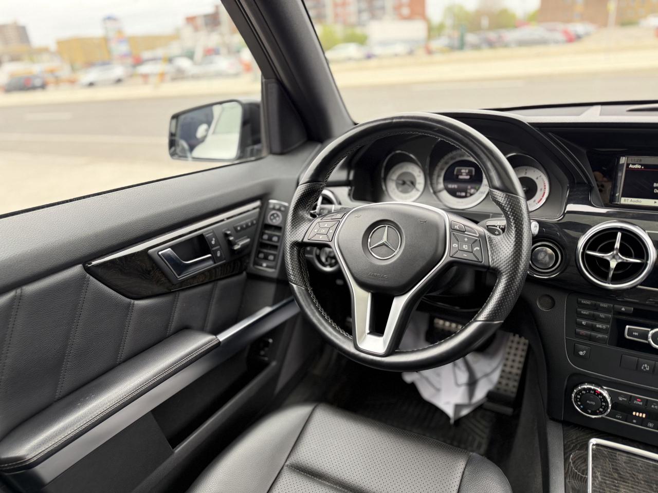 2014 Mercedes-Benz GLK-Class //AMG | PANO | LED | FINANCE - Photo #15