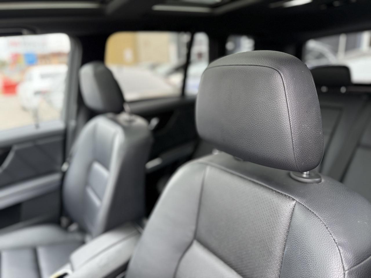 2014 Mercedes-Benz GLK-Class //AMG | PANO | LED | FINANCE - Photo #26