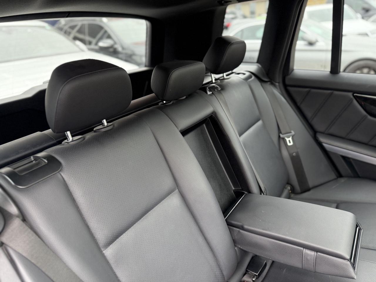 2014 Mercedes-Benz GLK-Class //AMG | PANO | LED | FINANCE - Photo #33