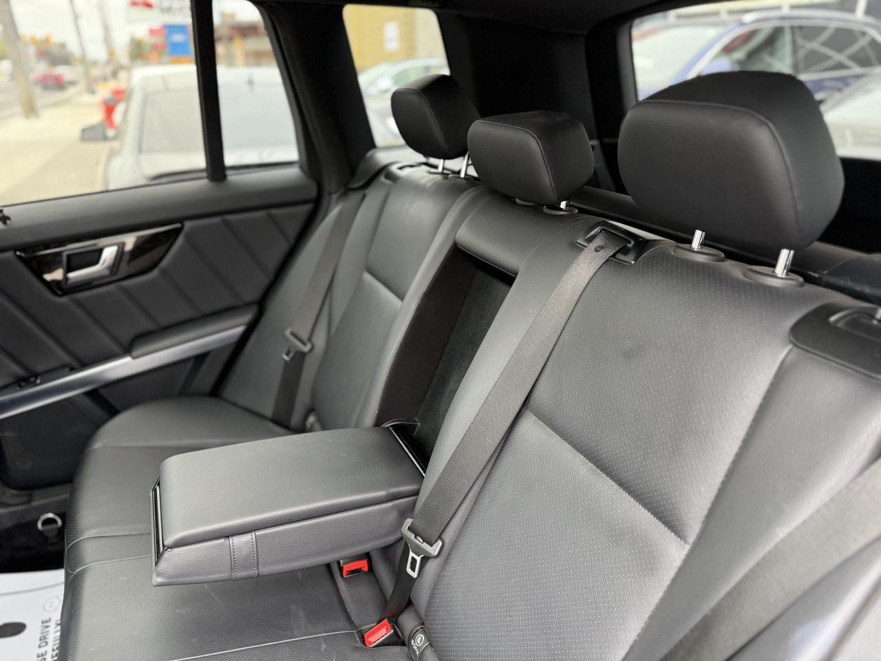 2014 Mercedes-Benz GLK-Class //AMG | PANO | LED | FINANCE - Photo #36