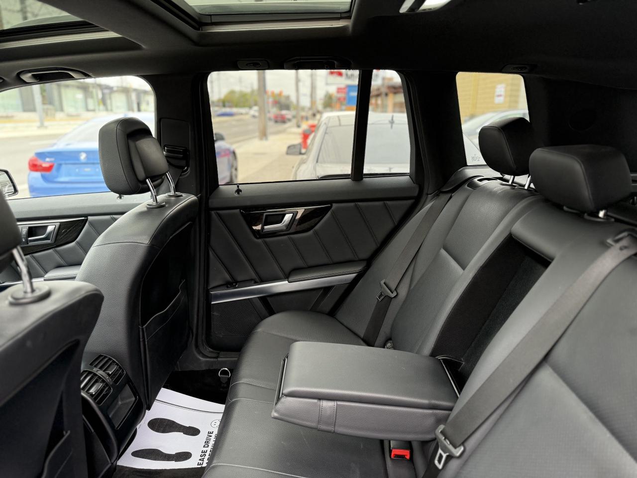 2014 Mercedes-Benz GLK-Class //AMG | PANO | LED | FINANCE - Photo #37