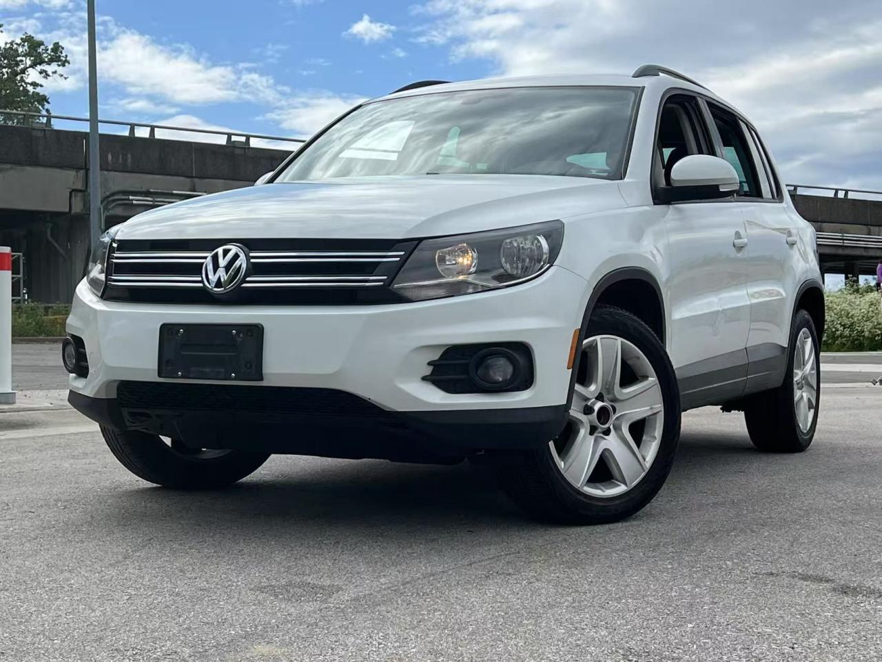 Used 2016 Volkswagen Tiguan 4MOTION Comfortline/ CLEAN TITLE/ BC LOCAL for sale in Richmond, BC