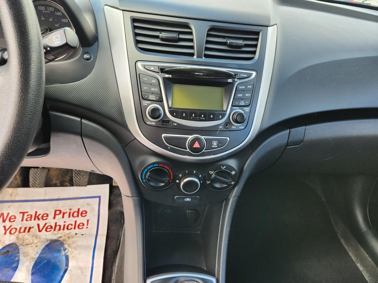 2012 Hyundai Accent With Safety 6 speed $4850 - Photo #9