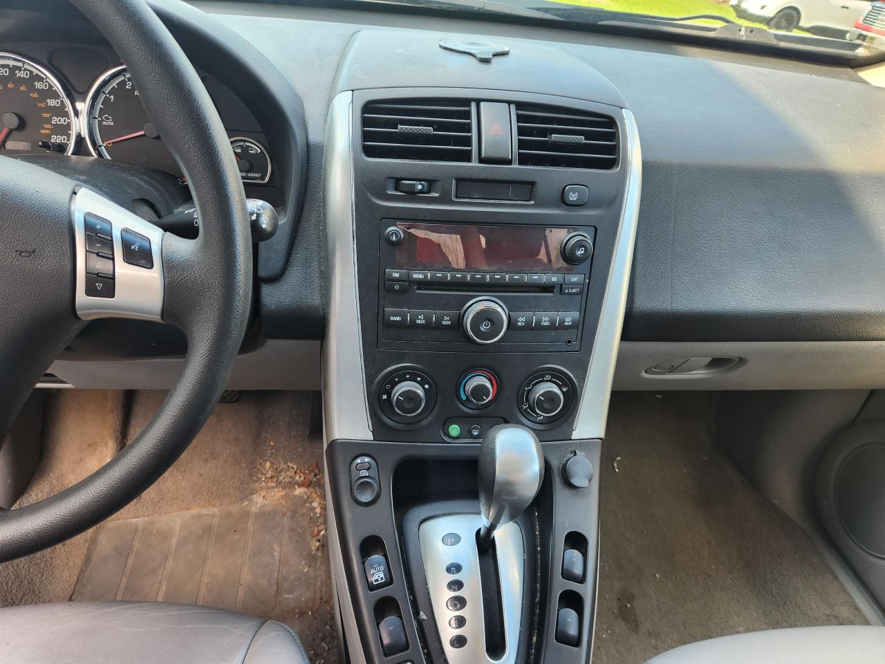 2007 Saturn Vue $2200 Hybrid 100km only - Photo #4