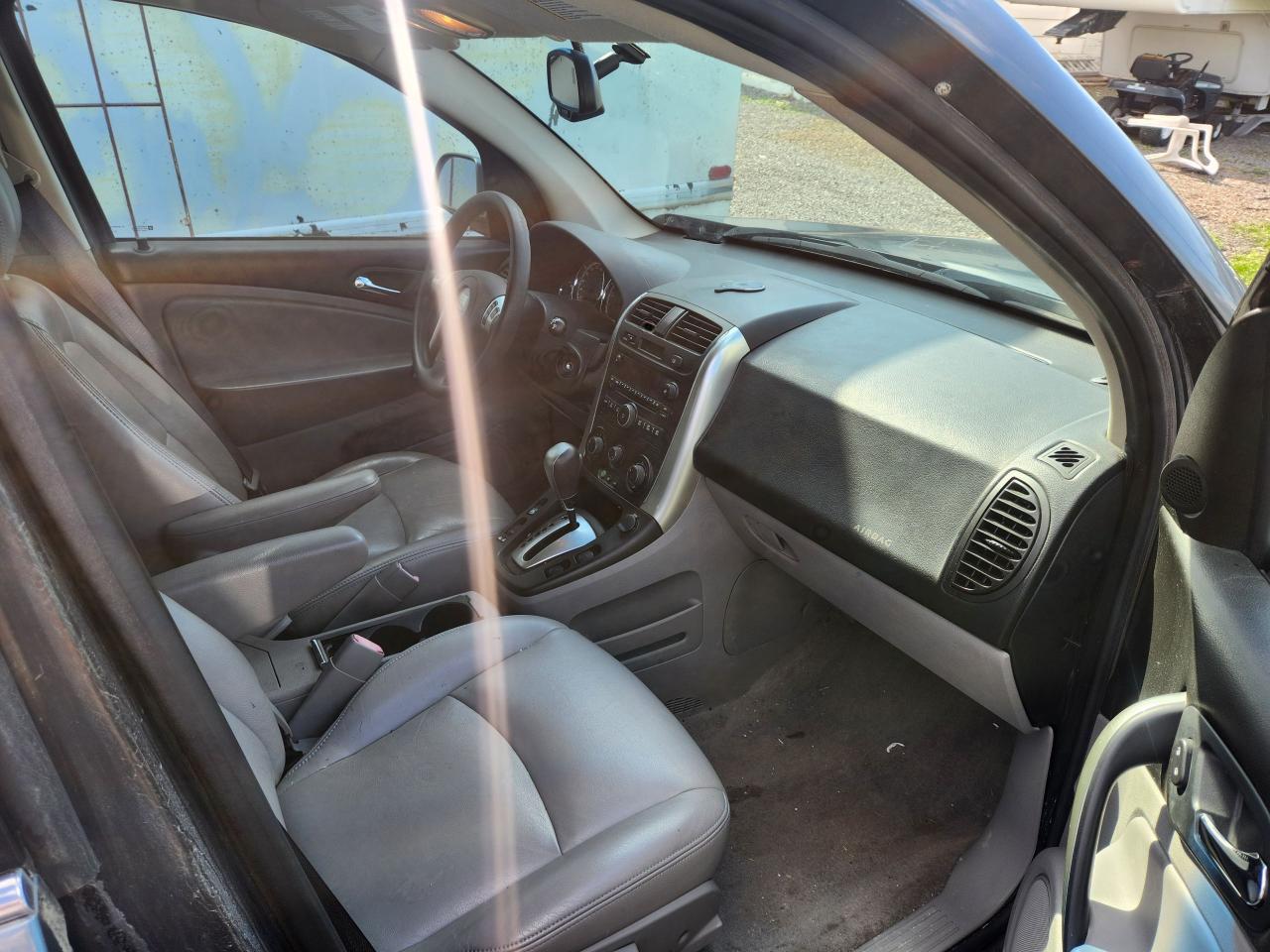 2007 Saturn Vue $2200 Hybrid 100km only - Photo #3