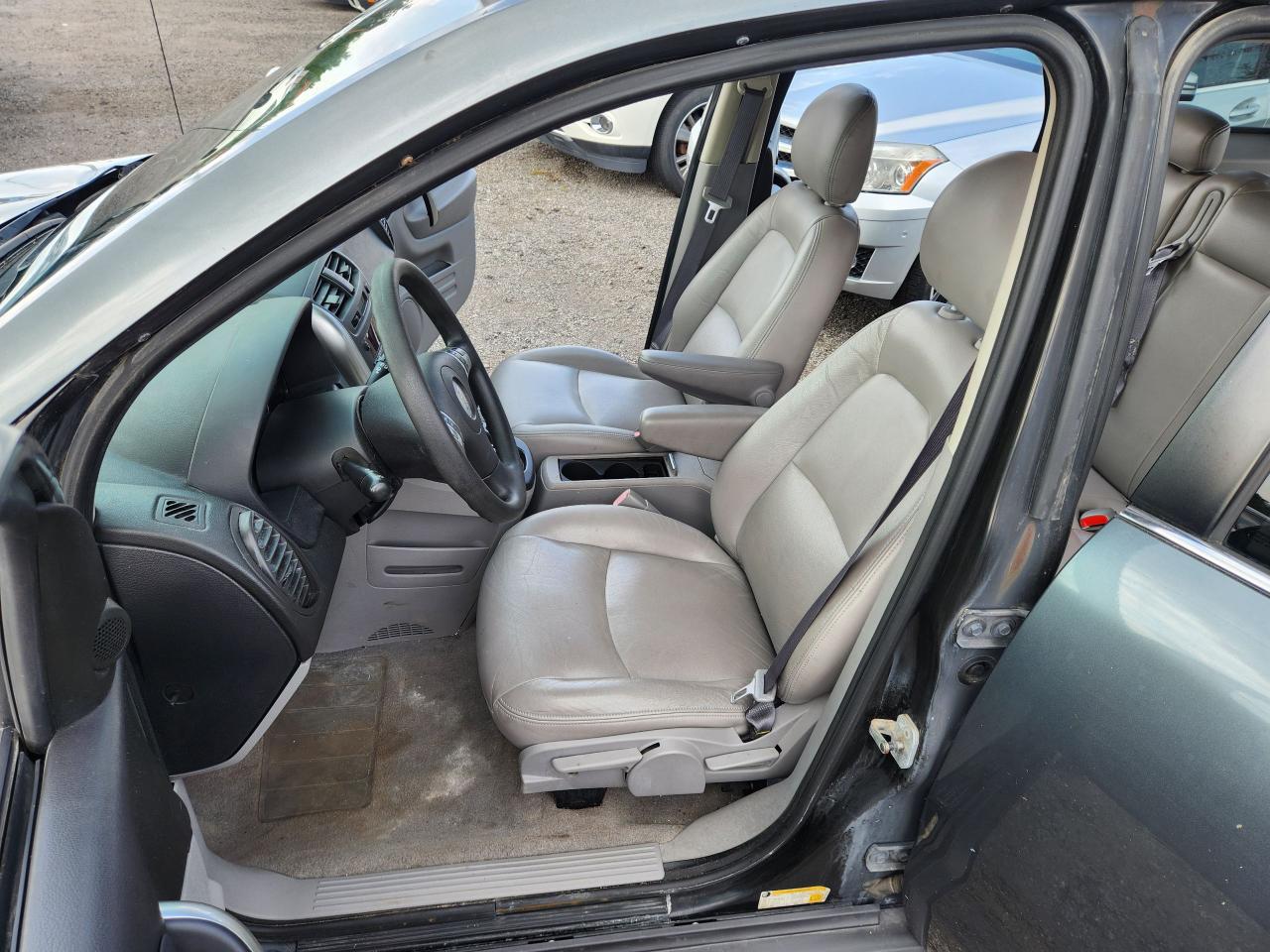 2007 Saturn Vue Only 110,00km $2800 Hybrid - Photo #10
