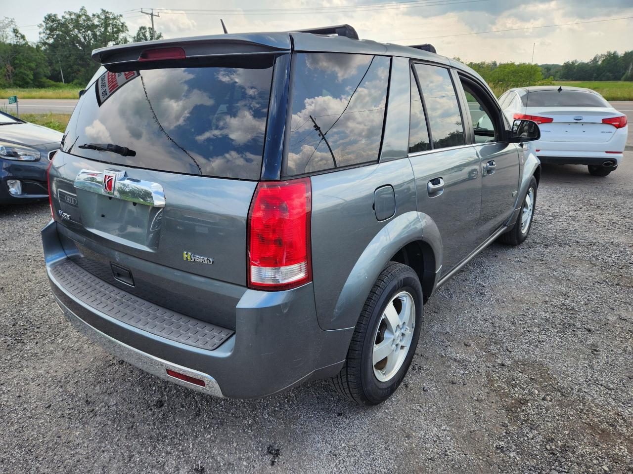 2007 Saturn Vue Only 110,00km $2800 Hybrid - Photo #6