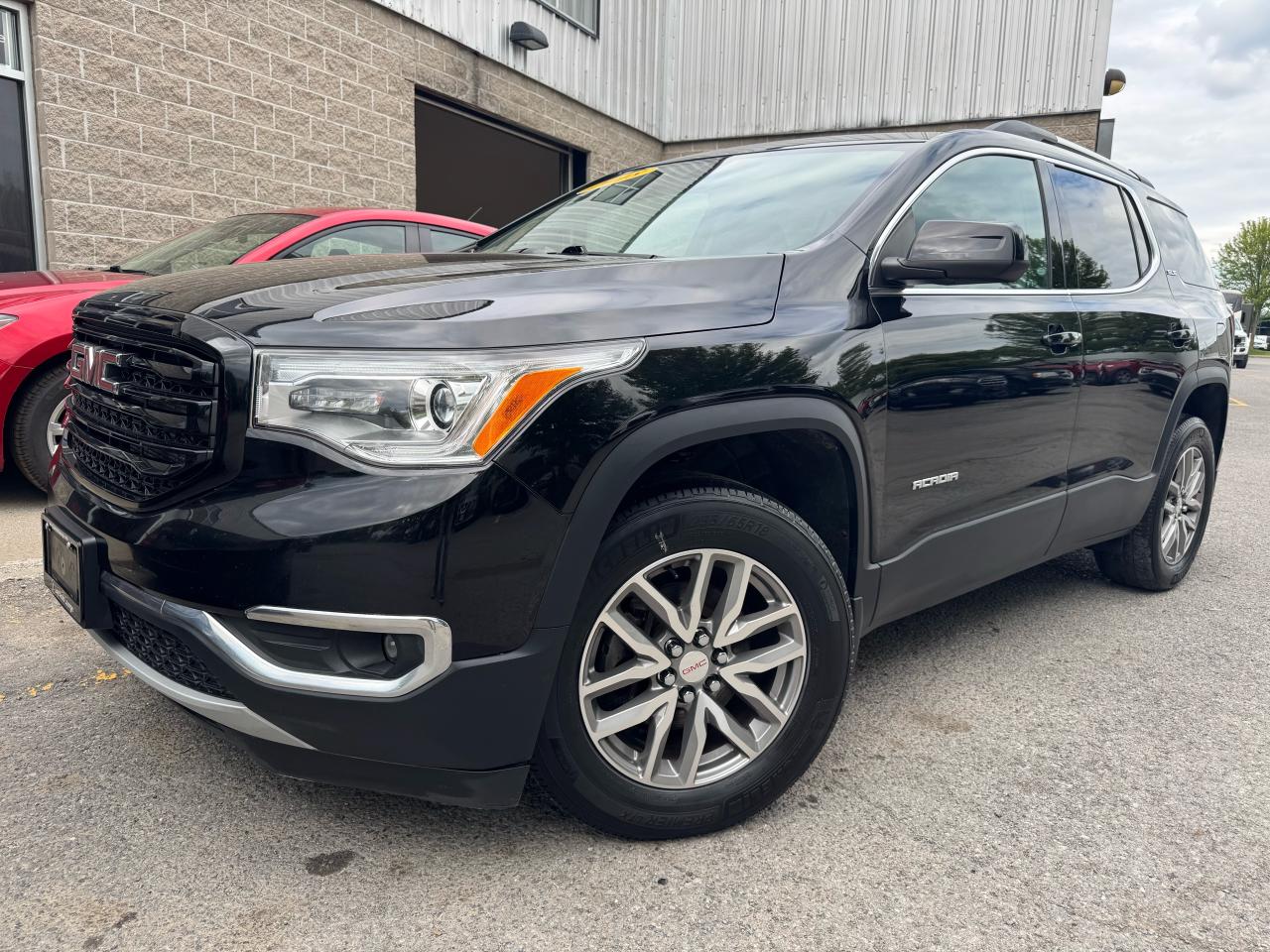 2018 GMC Acadia SLE2 AWD, HEATED SEATS, 2ND ROW CAPTAIN SEATS!