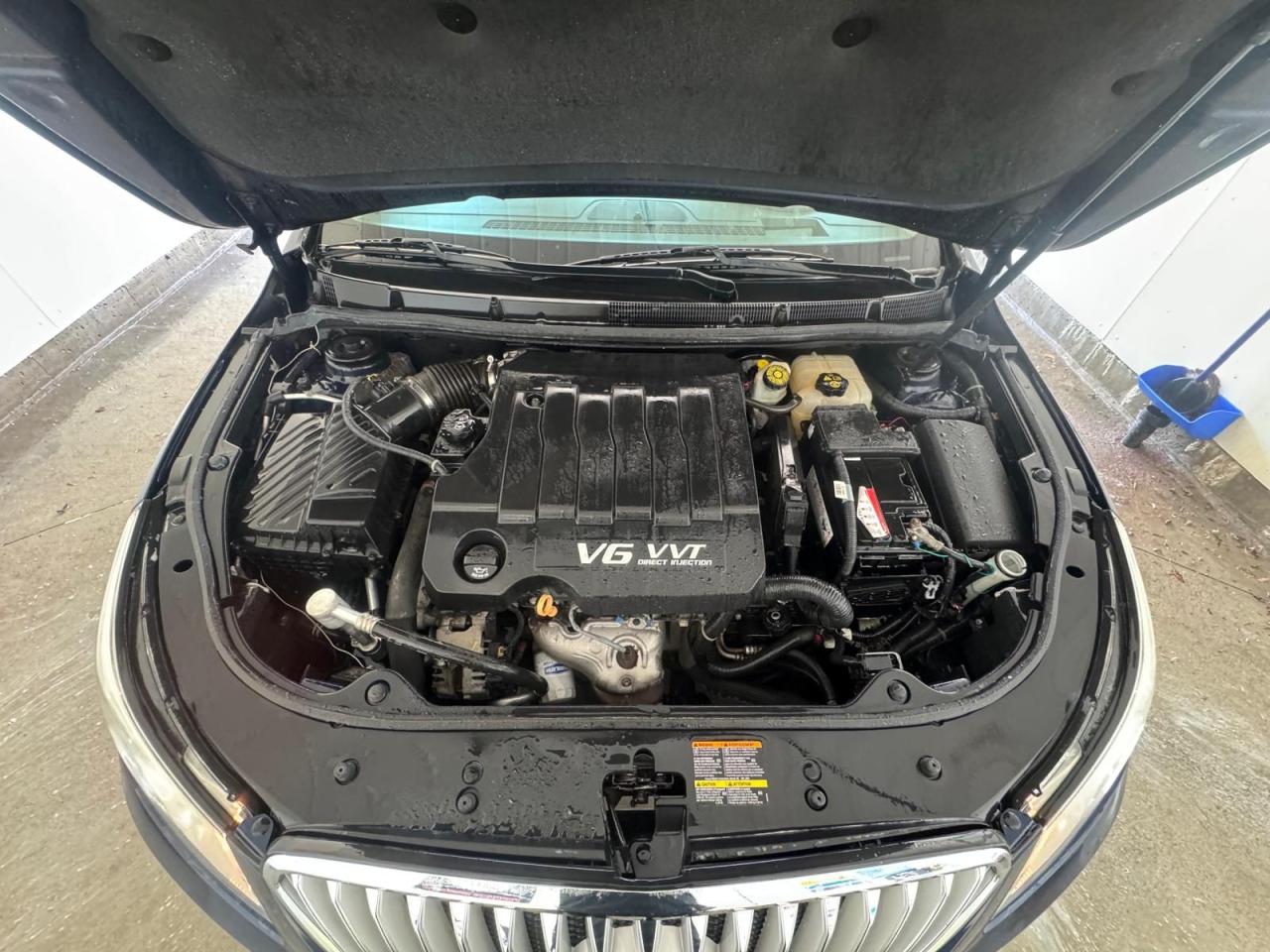 2011 Buick LaCrosse CXS, ALLOYS, LEATHER, LOADED, ONLY 69KMS, CERT - Photo #14