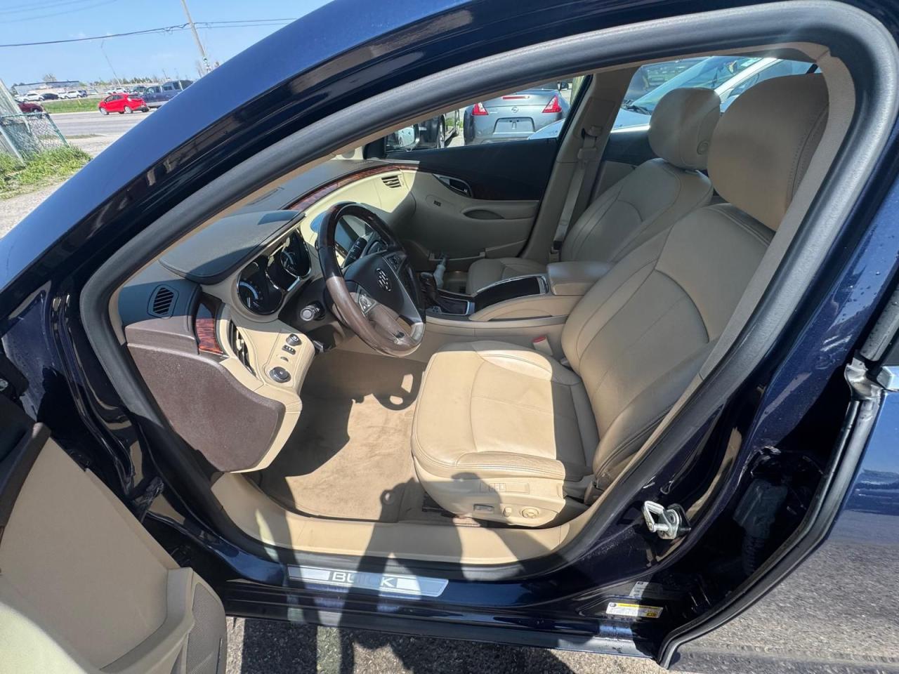 2011 Buick LaCrosse CXS, ALLOYS, LEATHER, LOADED, ONLY 69KMS, CERT - Photo #16