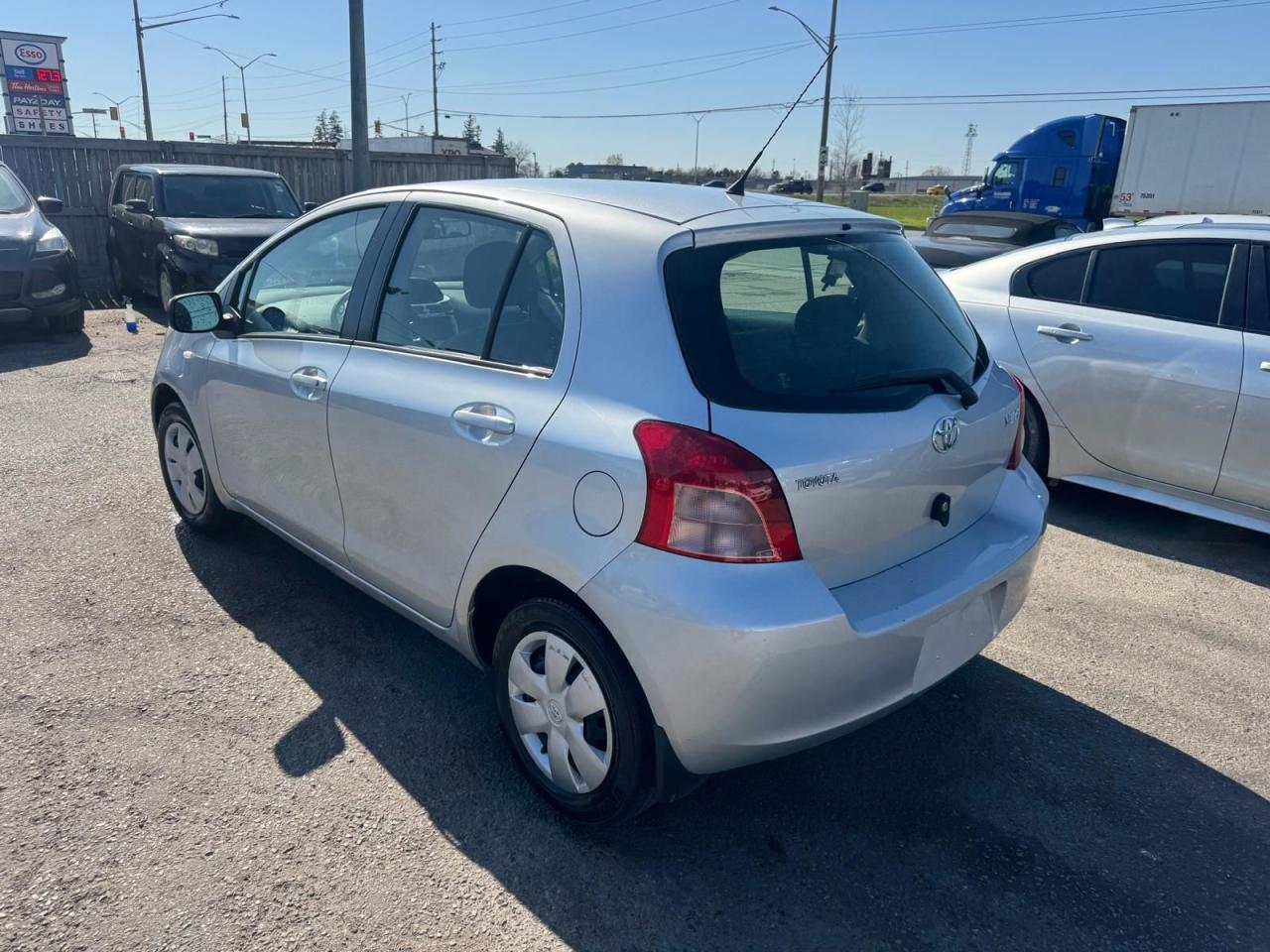 2007 Toyota Yaris LE, HATCH, AUTO, ONLY 41,000KMS, LOW KMS, CERT - Photo #3