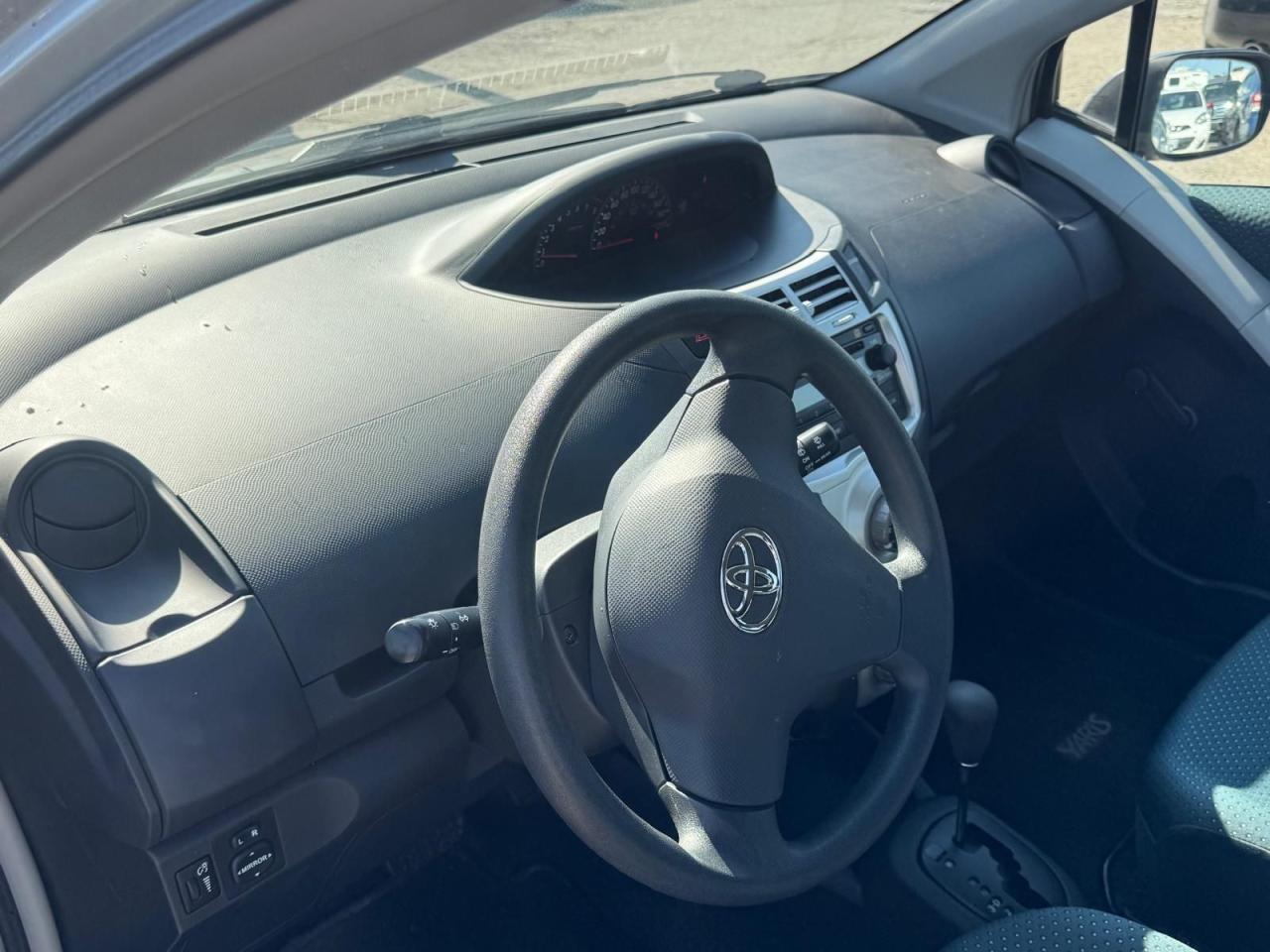 2007 Toyota Yaris LE, HATCH, AUTO, ONLY 41,000KMS, LOW KMS, CERT - Photo #11