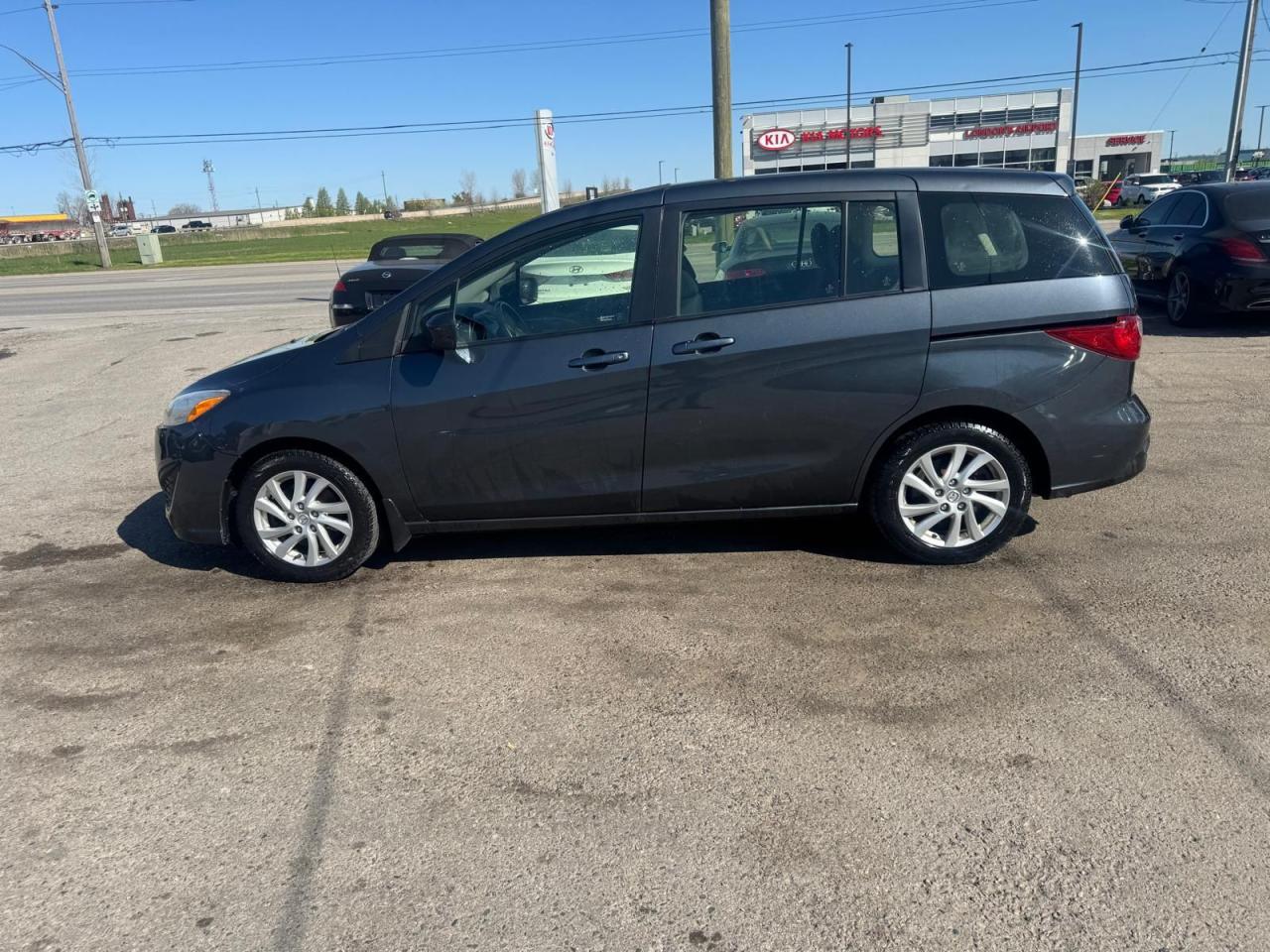 2012 Mazda MAZDA5 GS, AUTO, 6 PASSENGER, ONLY 67KMS, CERTIFIED - Photo #2