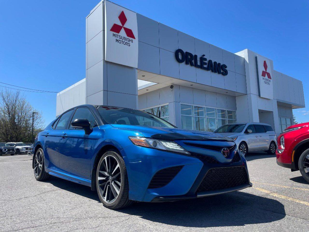 Used 2018 Toyota Camry XSE Auto for sale in Orléans, ON
