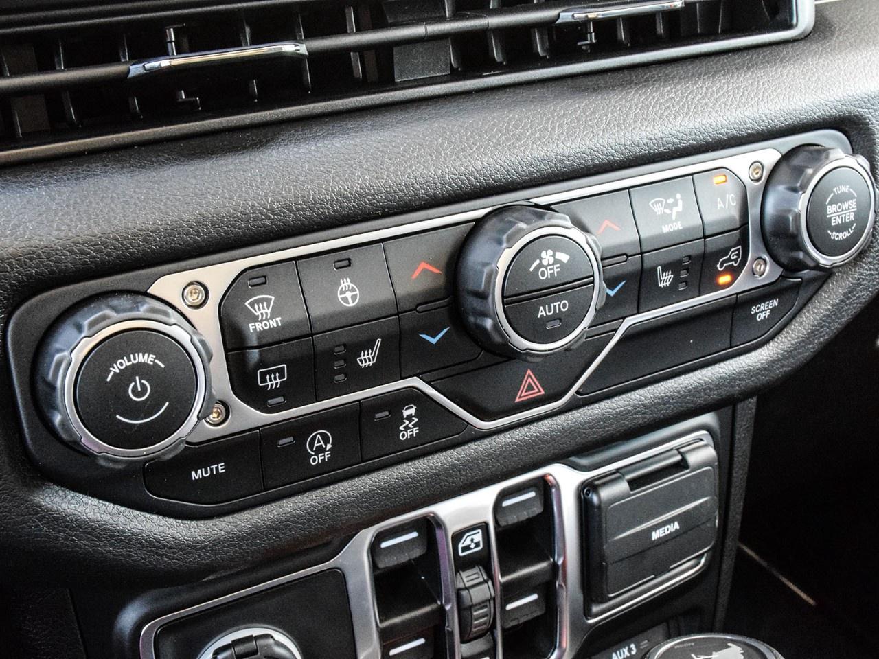 2025 Jeep Wrangler Willys 4 Door 4x4 Photo