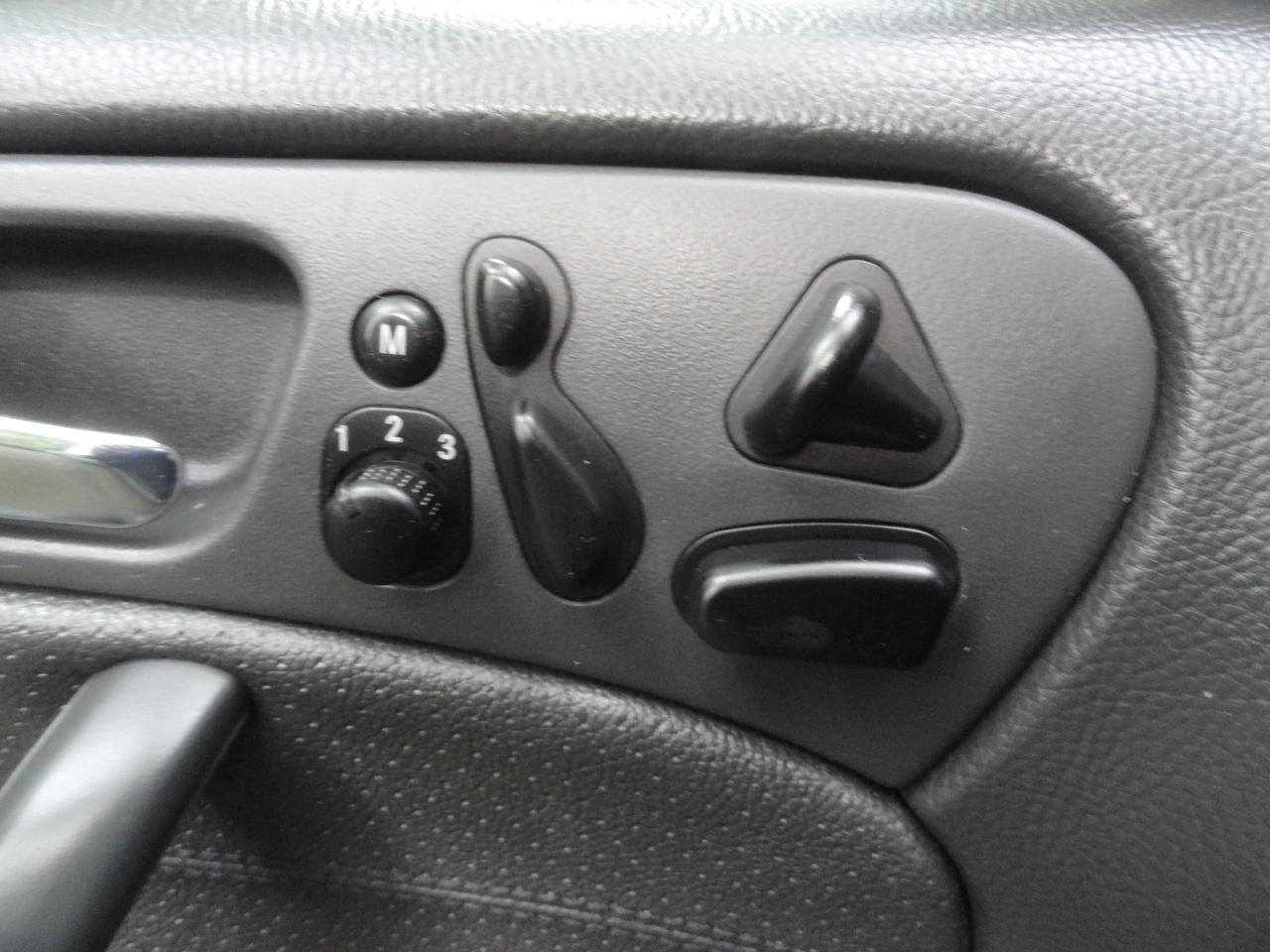 2002 Mercedes-Benz C320 STATION WAGEN DOCUMENTATION FEE $ 195.00 - Photo #26
